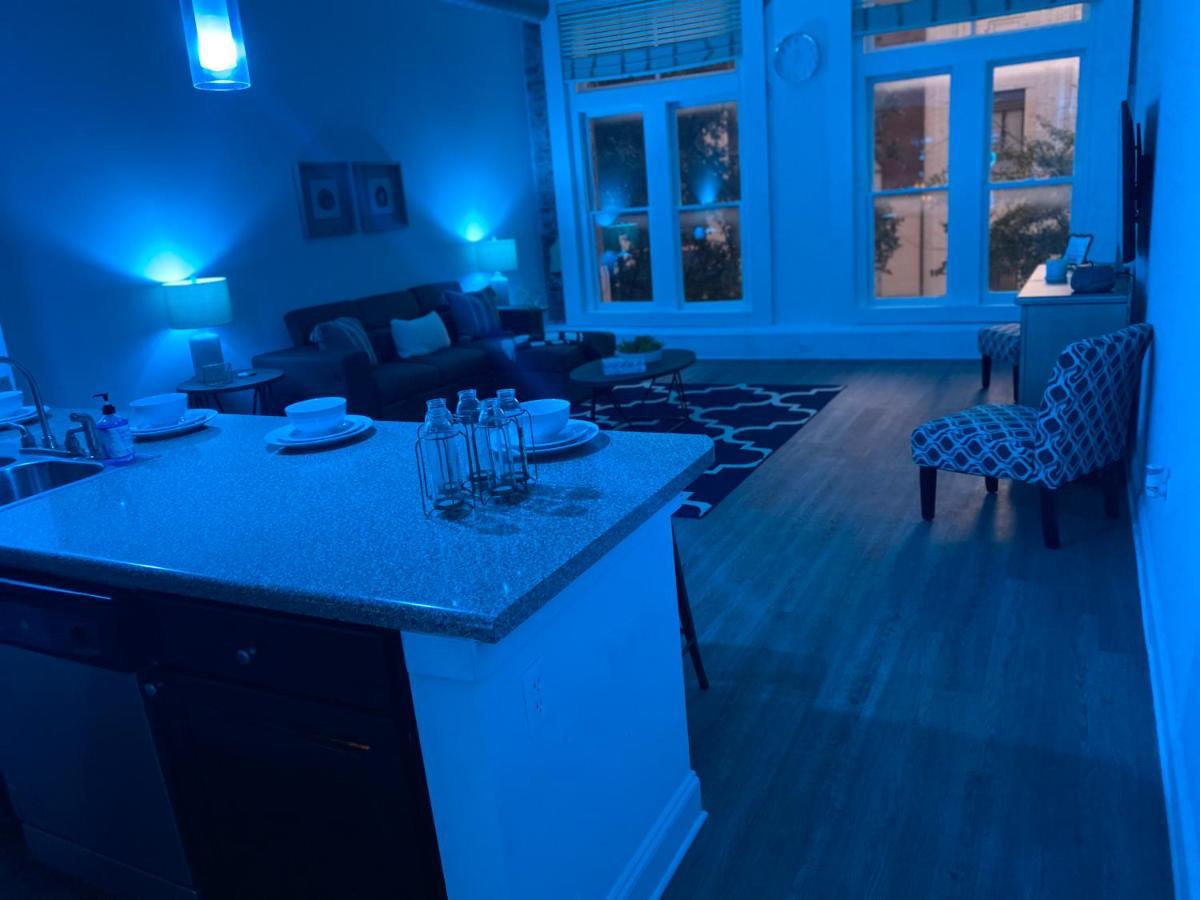 Industrial Smart Home Apartment In The Center Of Downtown Memphis Buitenkant foto